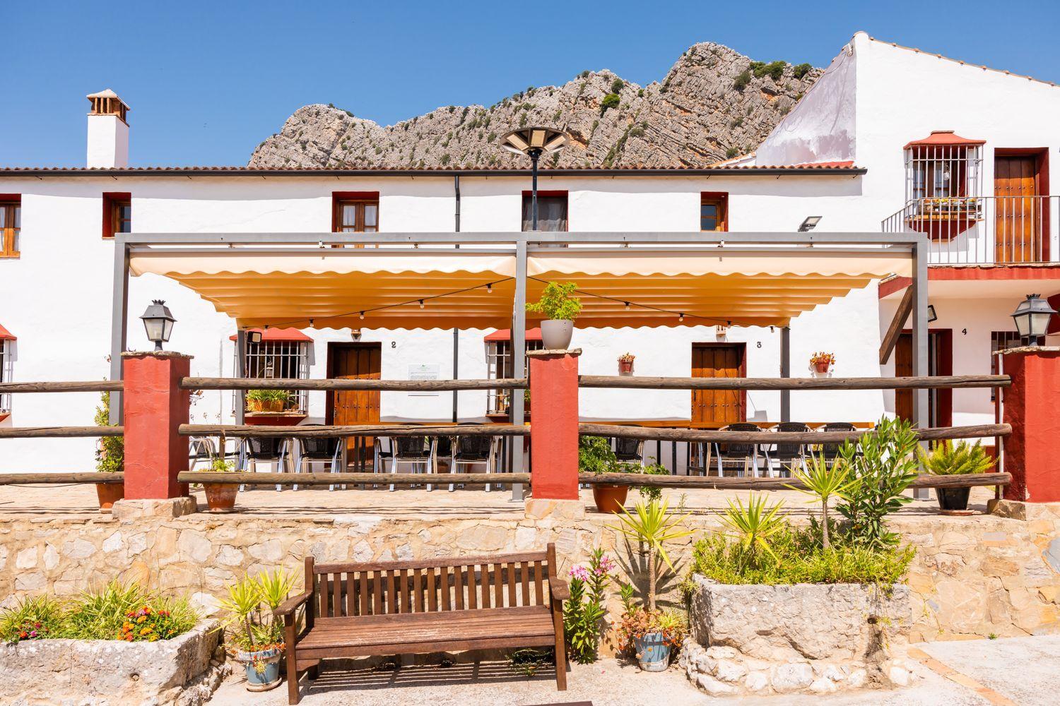 Building for Sale in Montejaque