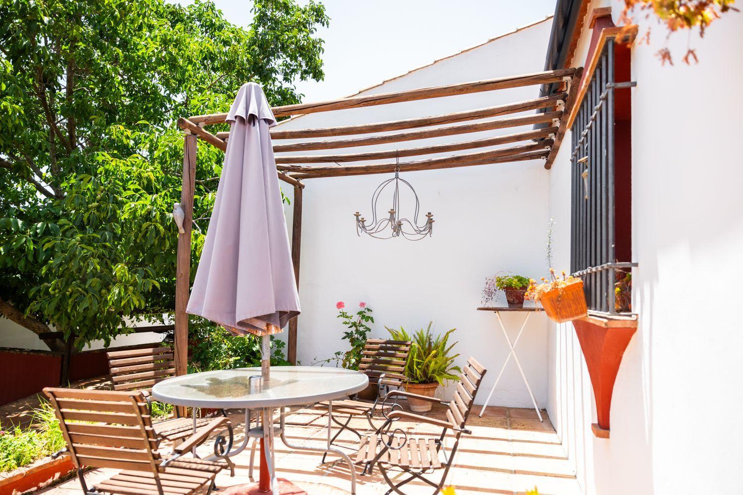 Building for Sale in Montejaque