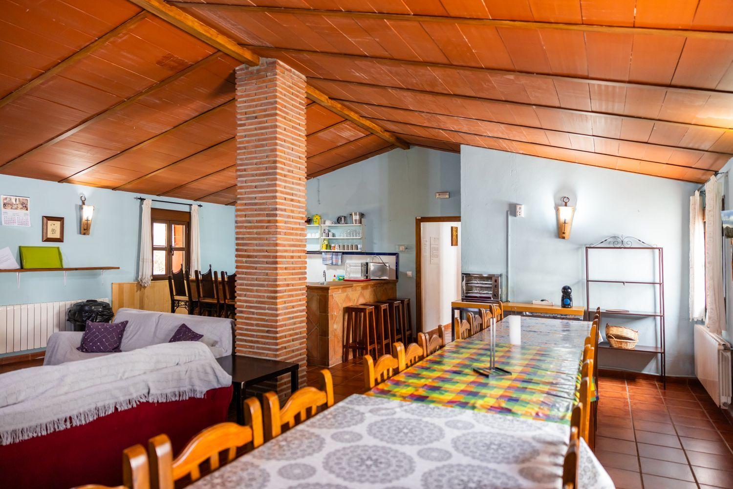 Building for Sale in Montejaque