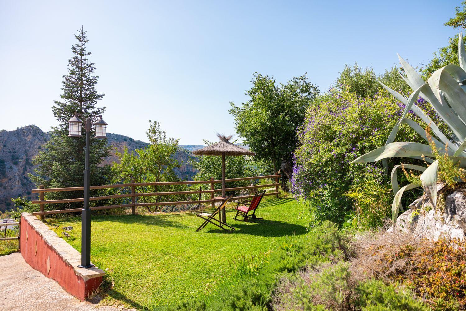 Building for Sale in Montejaque