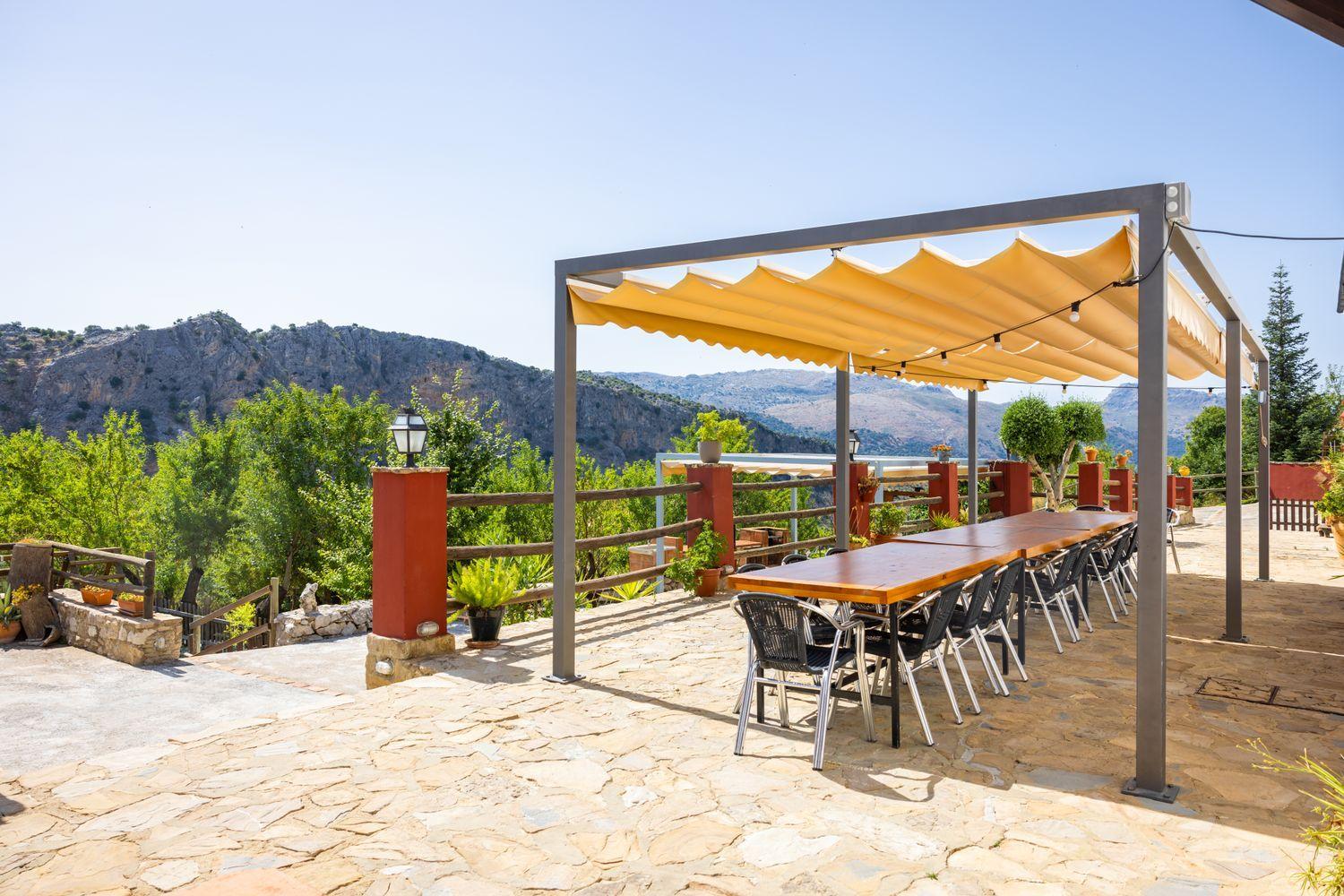 Building for Sale in Montejaque