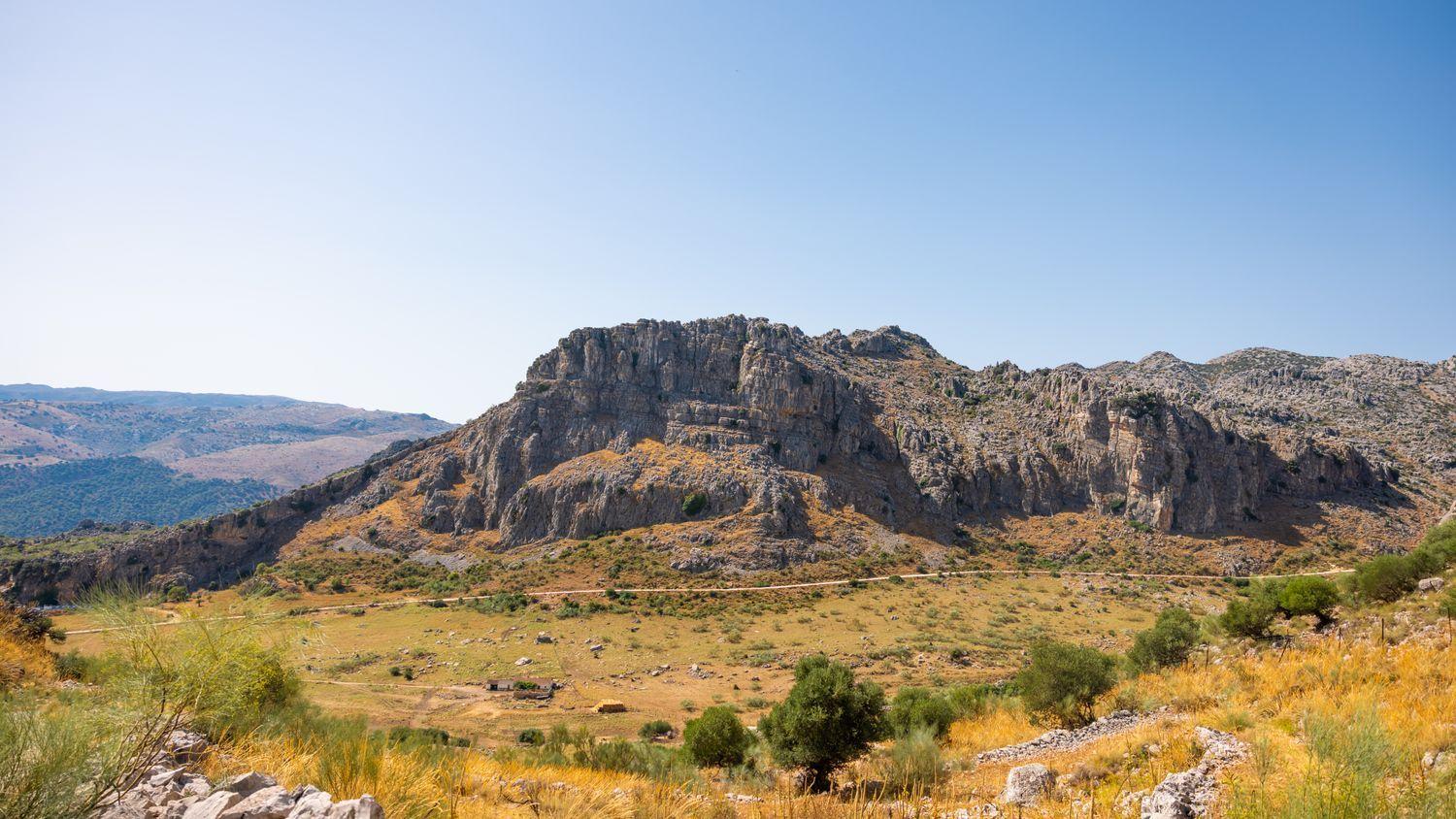 Building for Sale in Montejaque