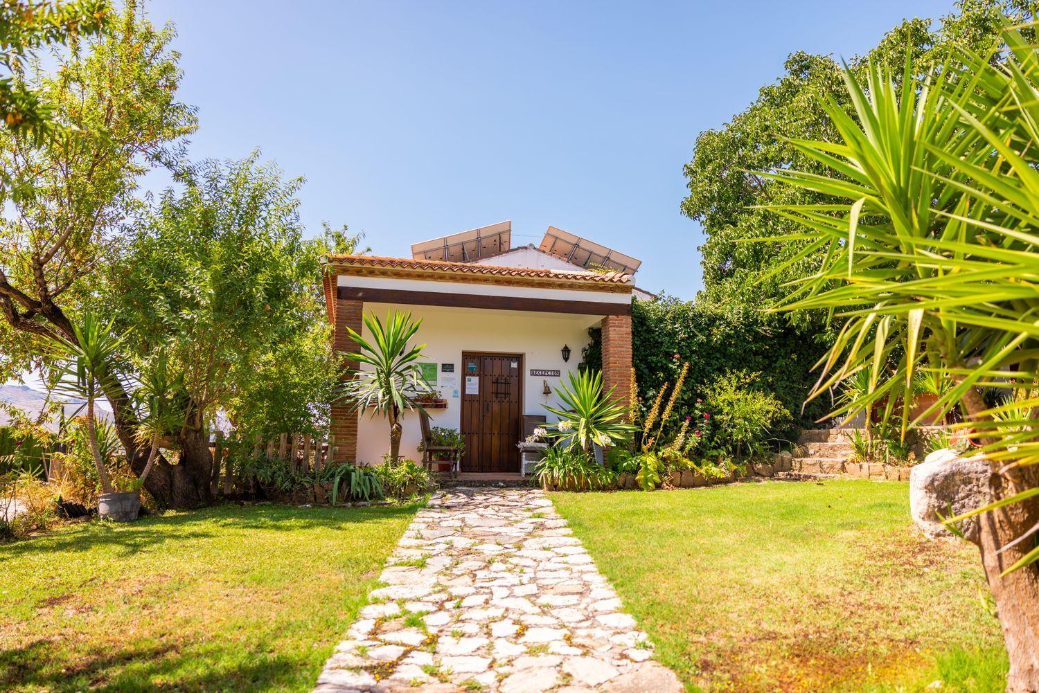 Building for Sale in Montejaque
