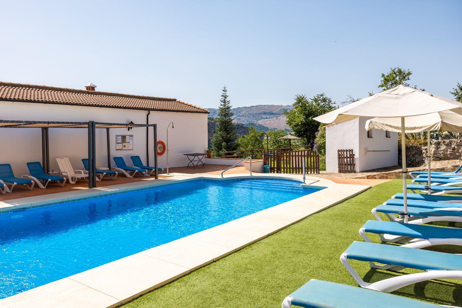 Building for Sale in Montejaque