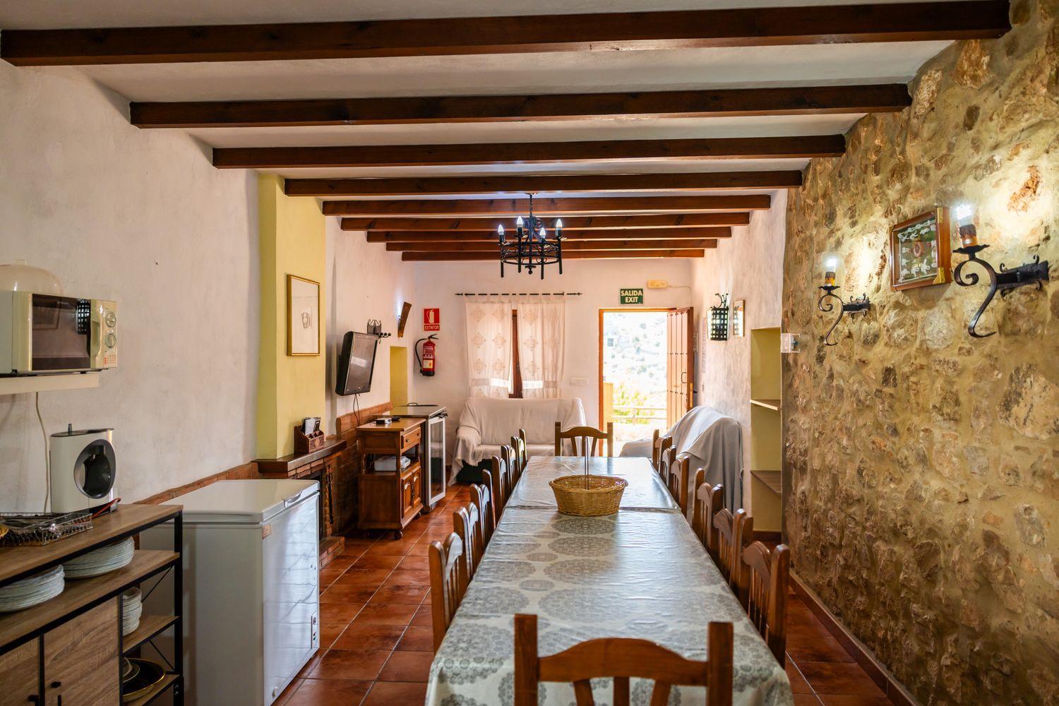 Building for Sale in Montejaque