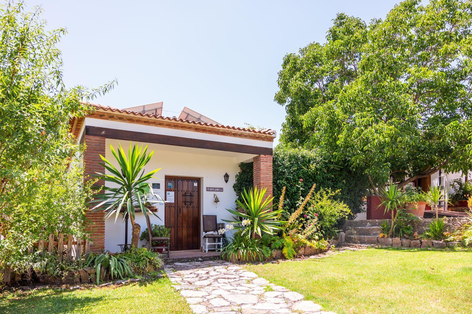 Building for Sale in Montejaque