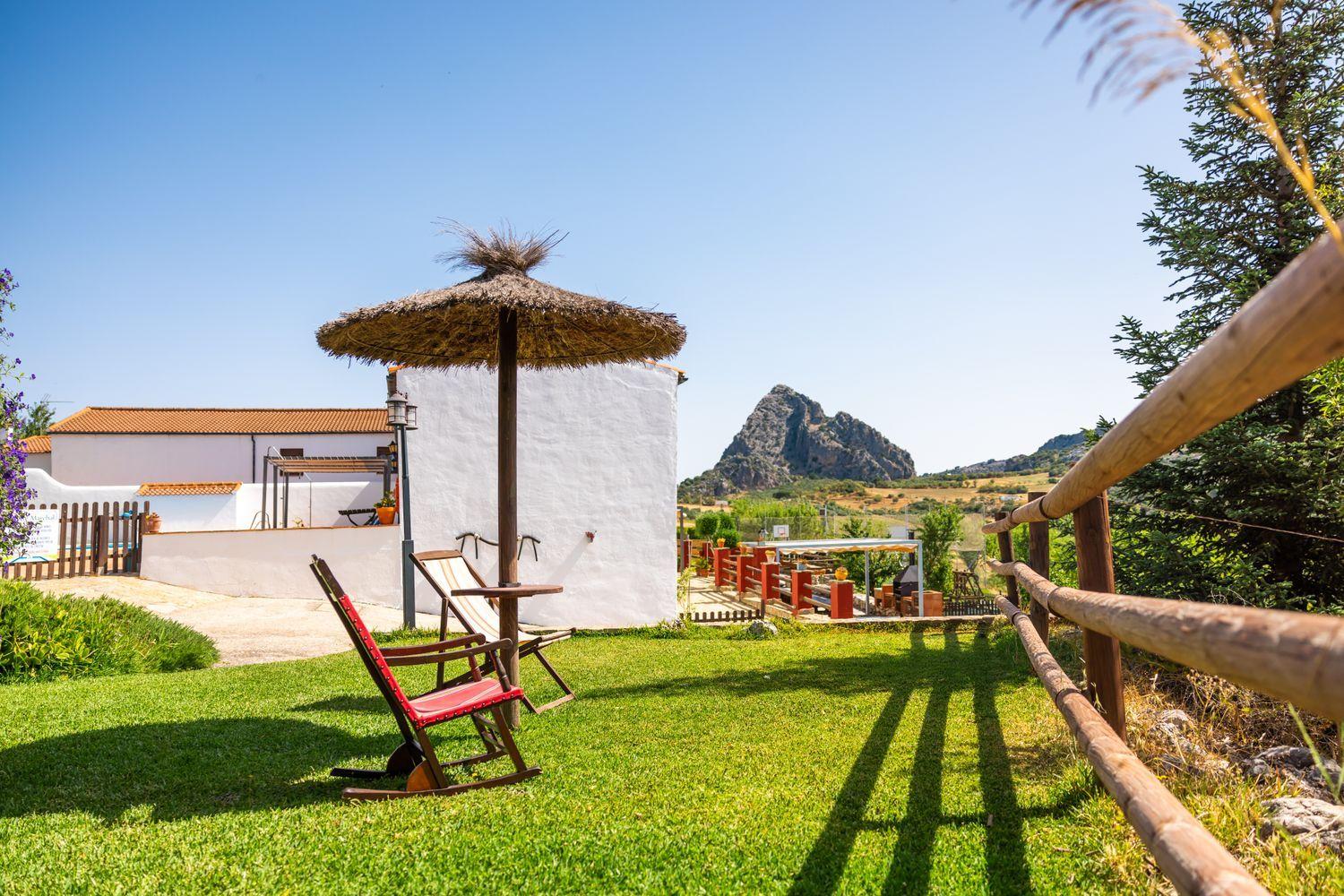 Building for Sale in Montejaque