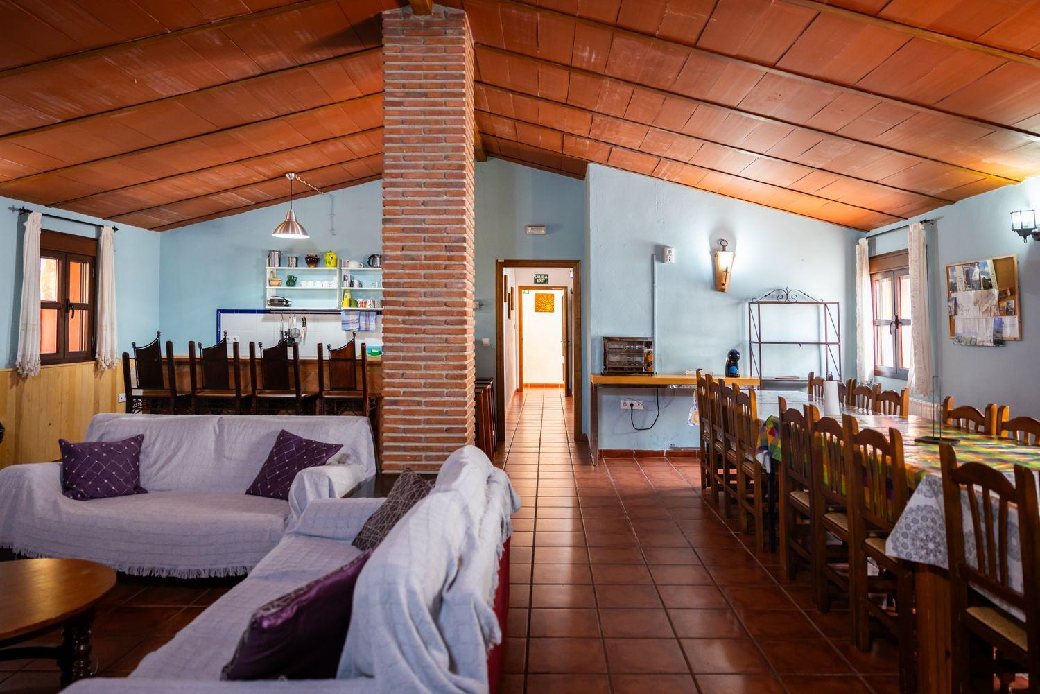 Building for Sale in Montejaque
