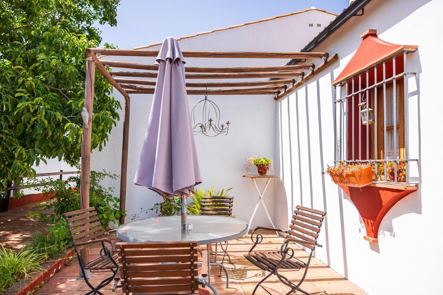 Building for Sale in Montejaque