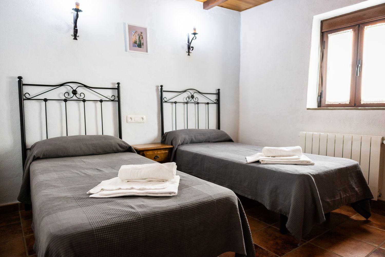 Building for Sale in Montejaque