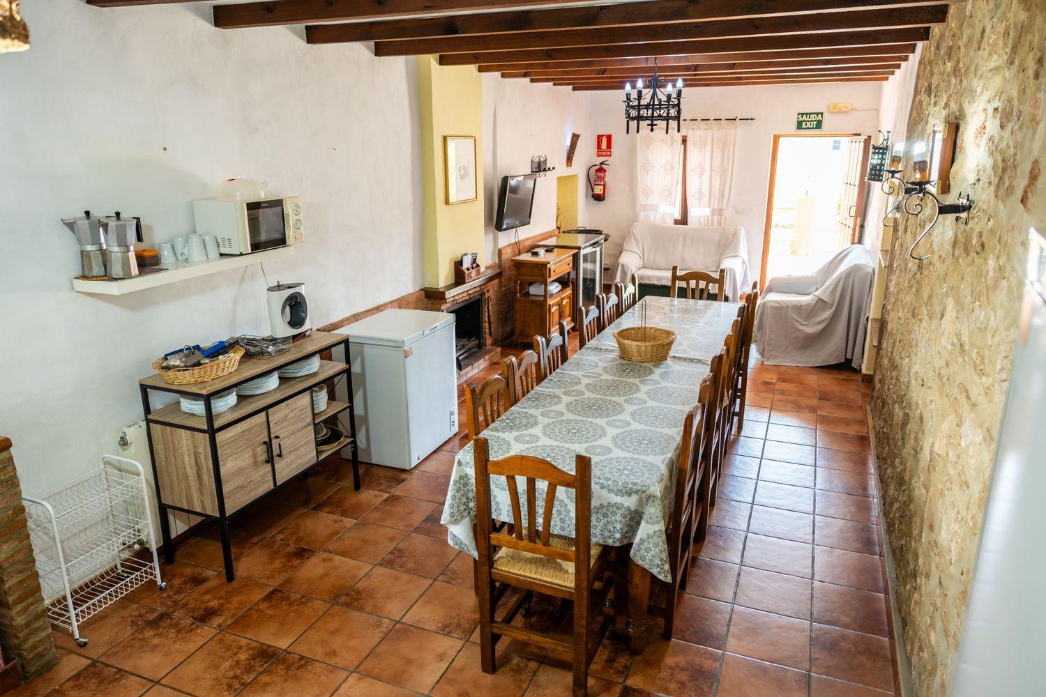 Building for Sale in Montejaque