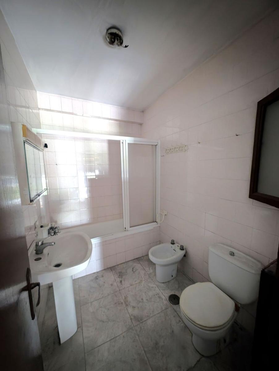 Garage for Sale in Olvera