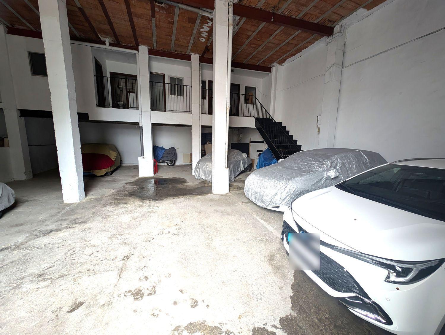 Garage for Sale in Olvera