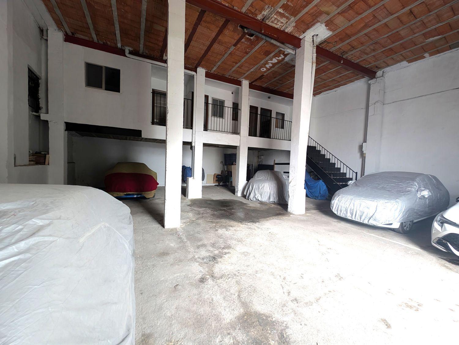 Garage for Sale in Olvera