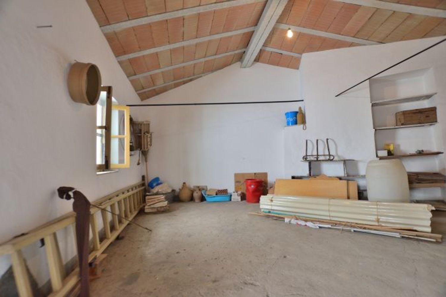 Terraced House for Sale in Montejaque