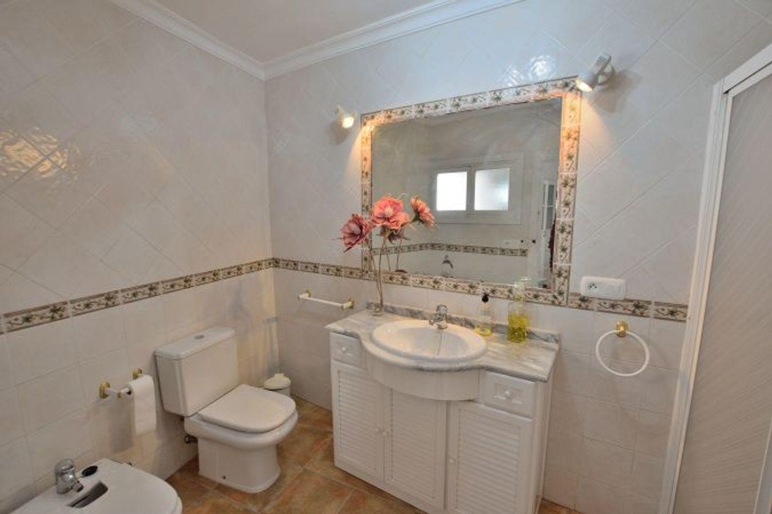 Terraced House for Sale in Montejaque
