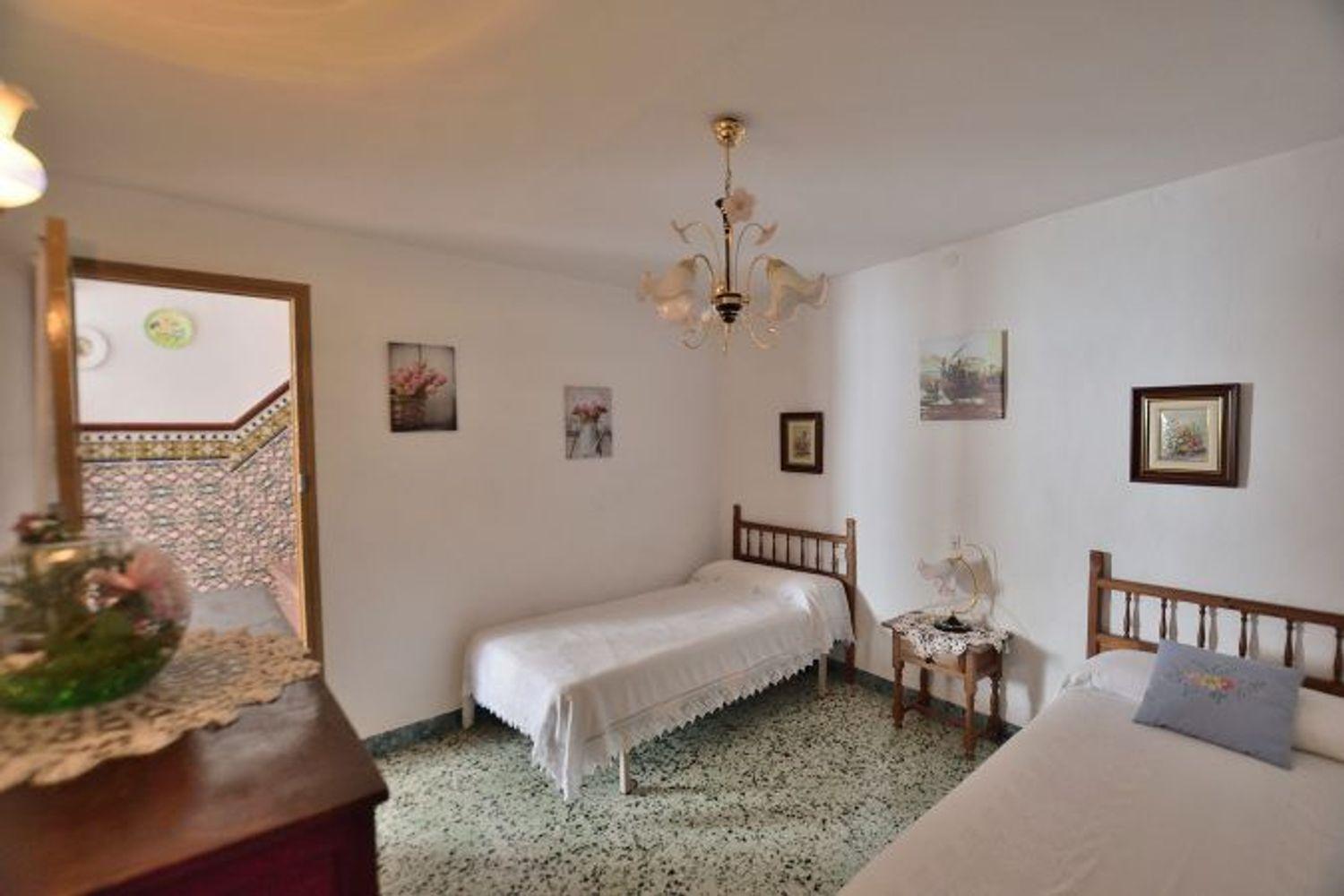 Terraced House for Sale in Montejaque