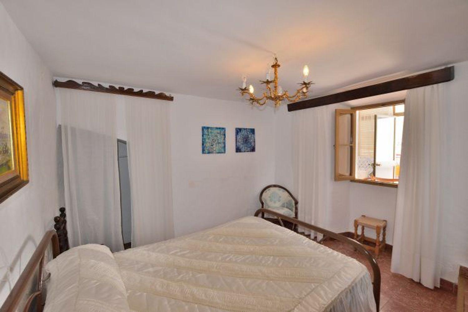 Terraced House for Sale in Montejaque