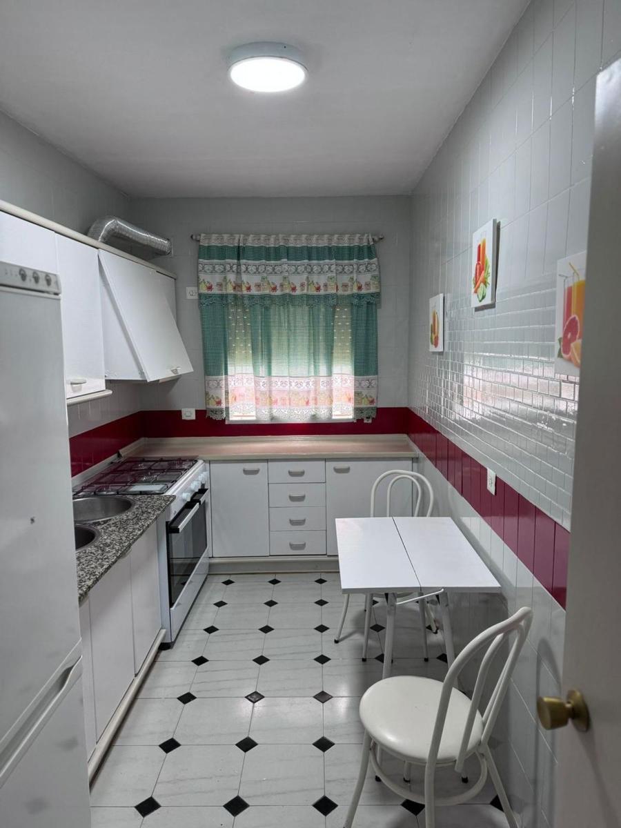 Semi-detached House for Sale in Olvera