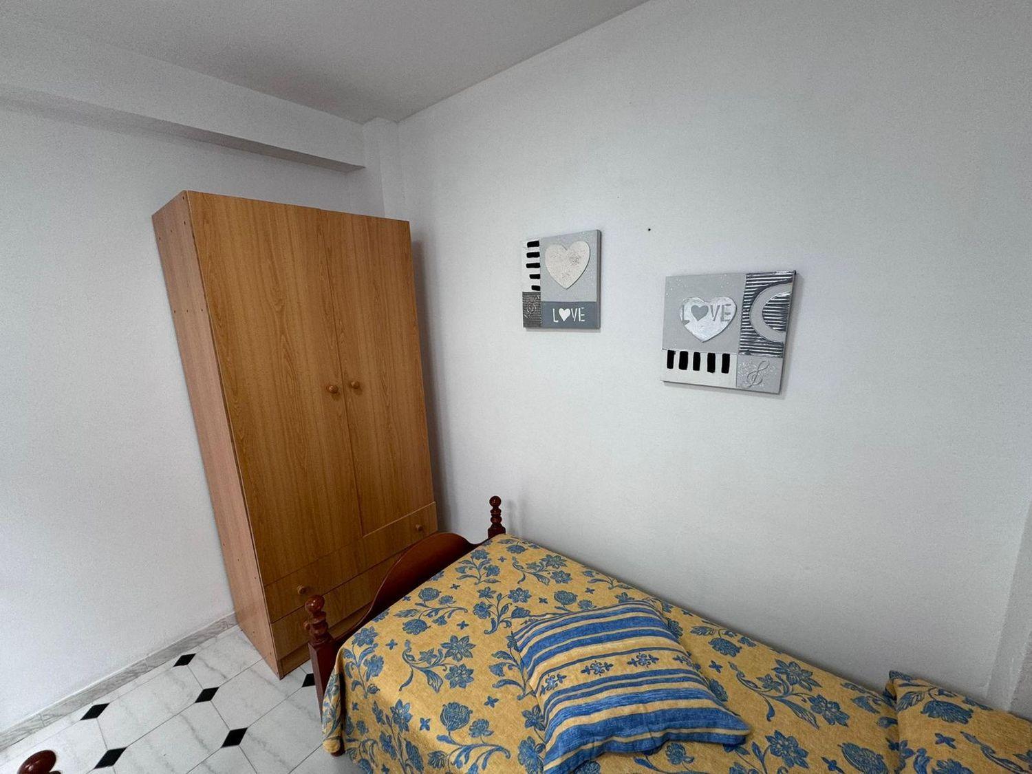 Semi-detached House for Sale in Olvera