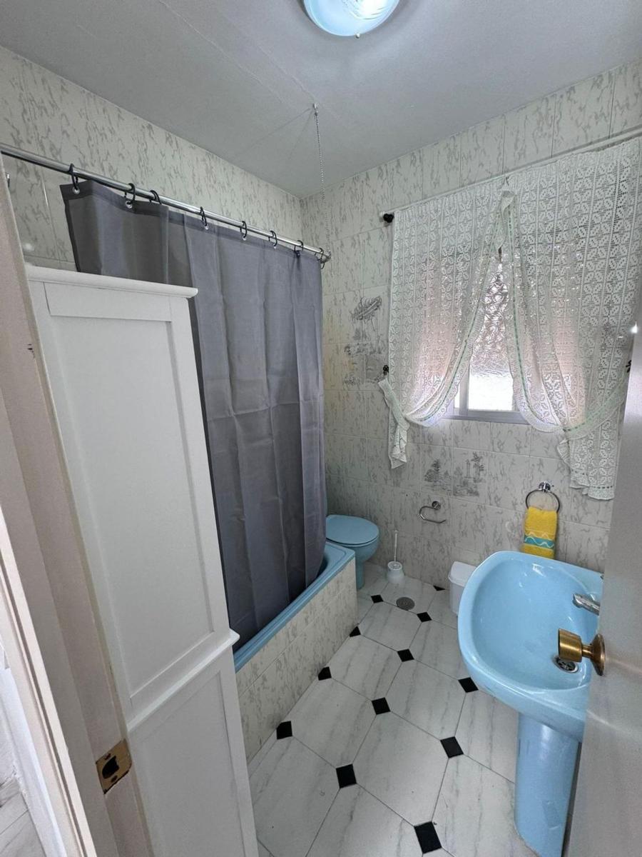 Semi-detached House for Sale in Olvera