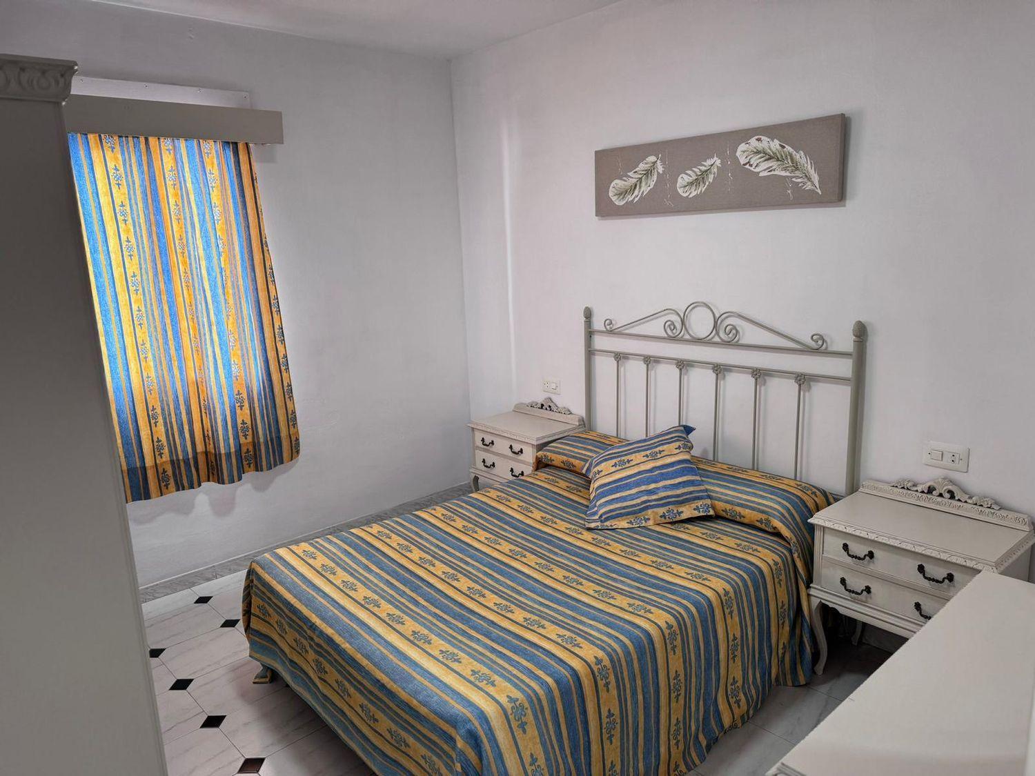 Semi-detached House for Sale in Olvera