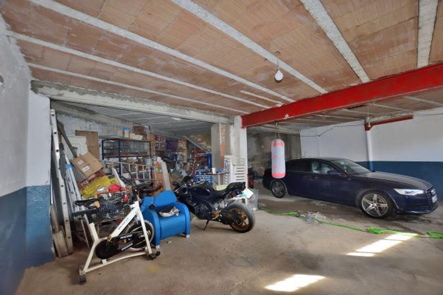 Premise for Sale in Olvera