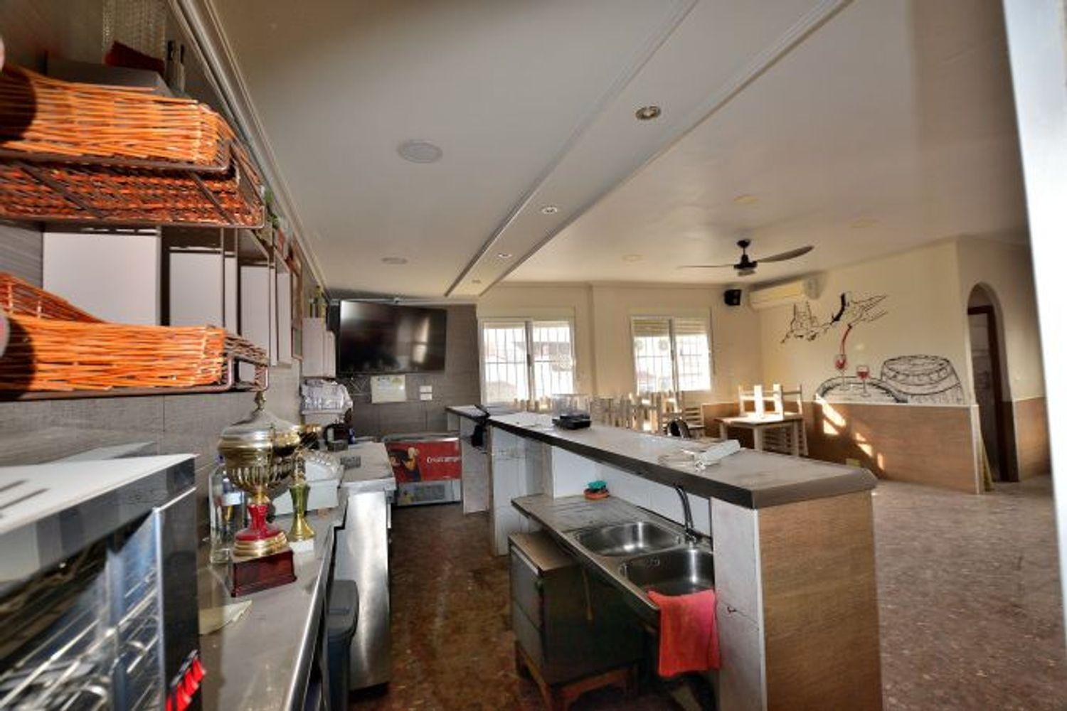 Premise for Sale in Olvera
