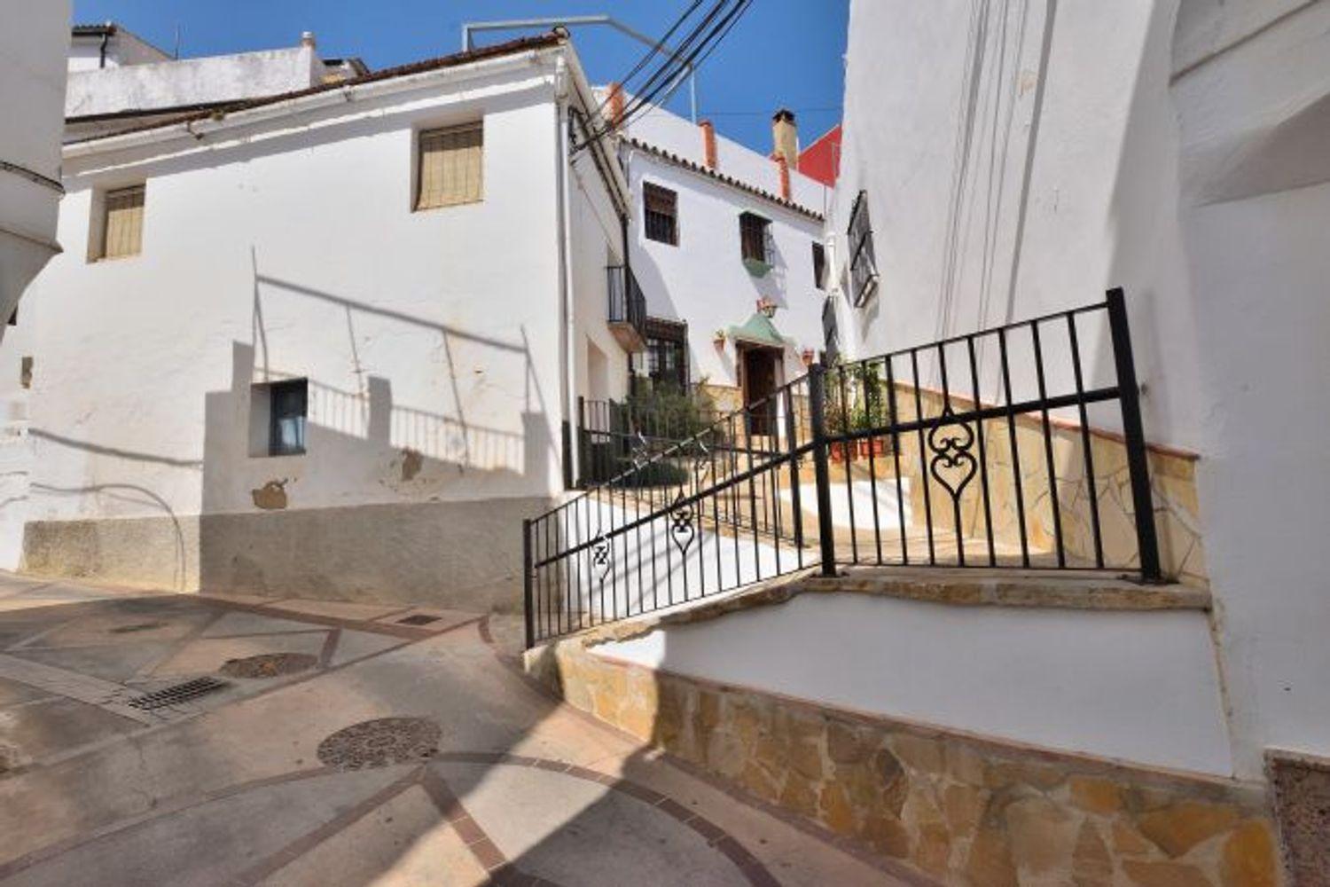 Adosado en Venta en Benaoján