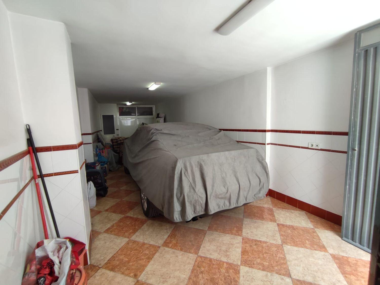 Adosado en Venta en Olvera