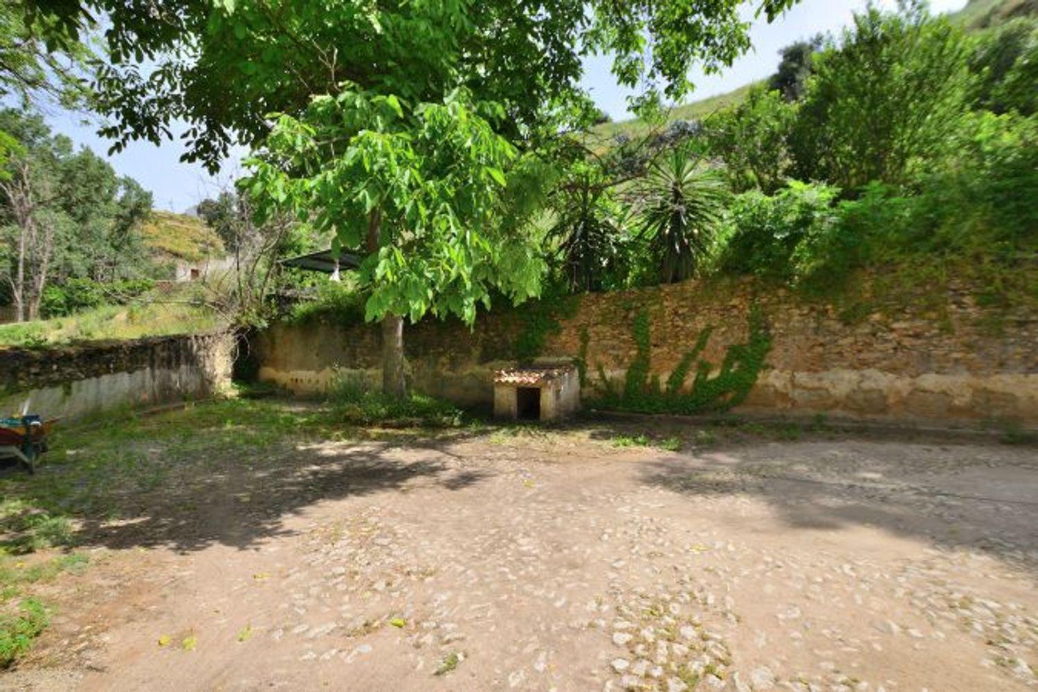 House for Sale in Arriate