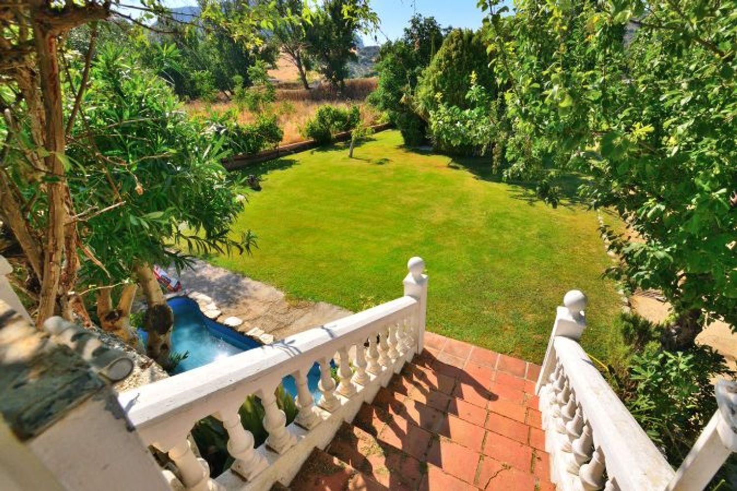 Casa en Venta en Benaoján