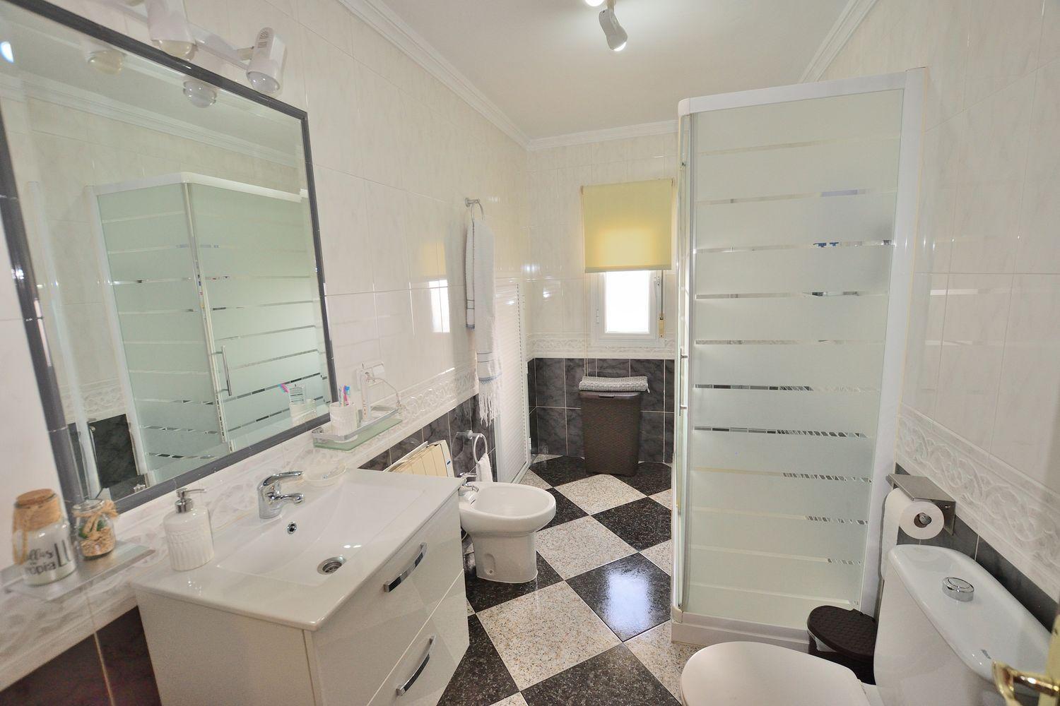 Duplex for Sale in El Gastor