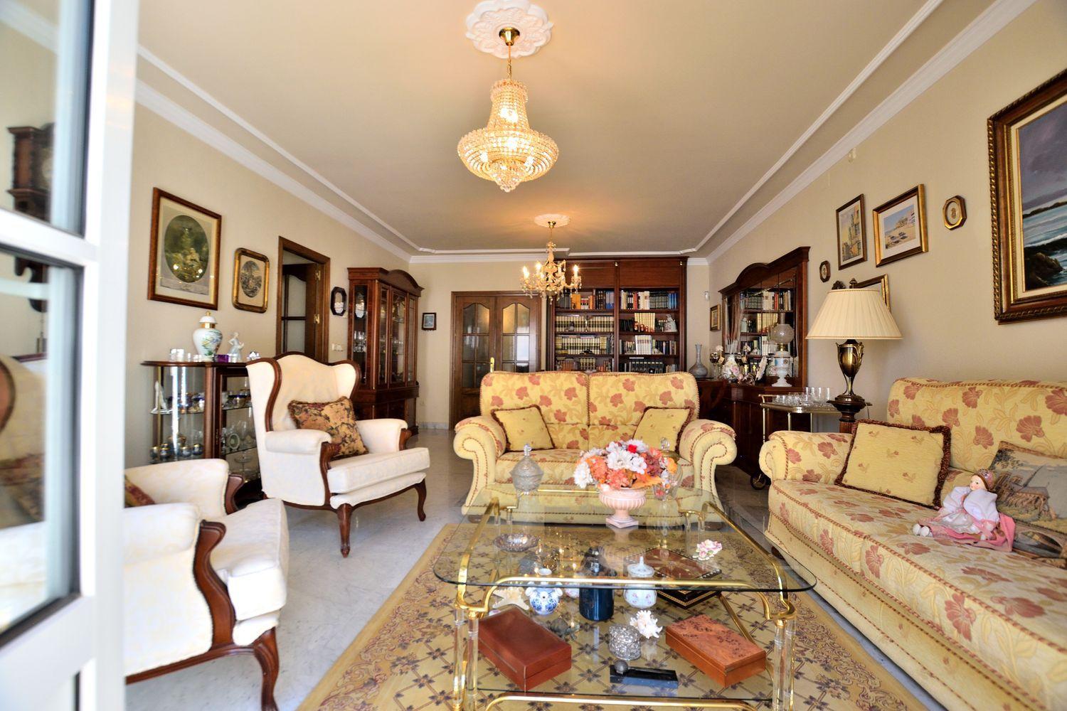 Flat for Sale in Ronda