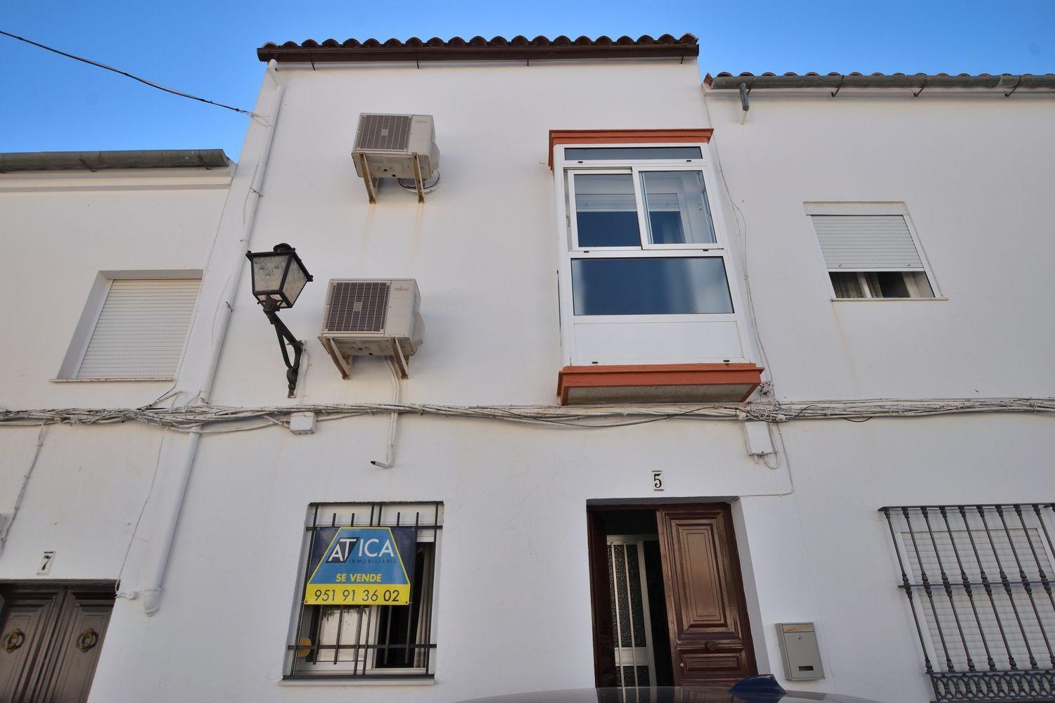 Adosado en Venta en Olvera