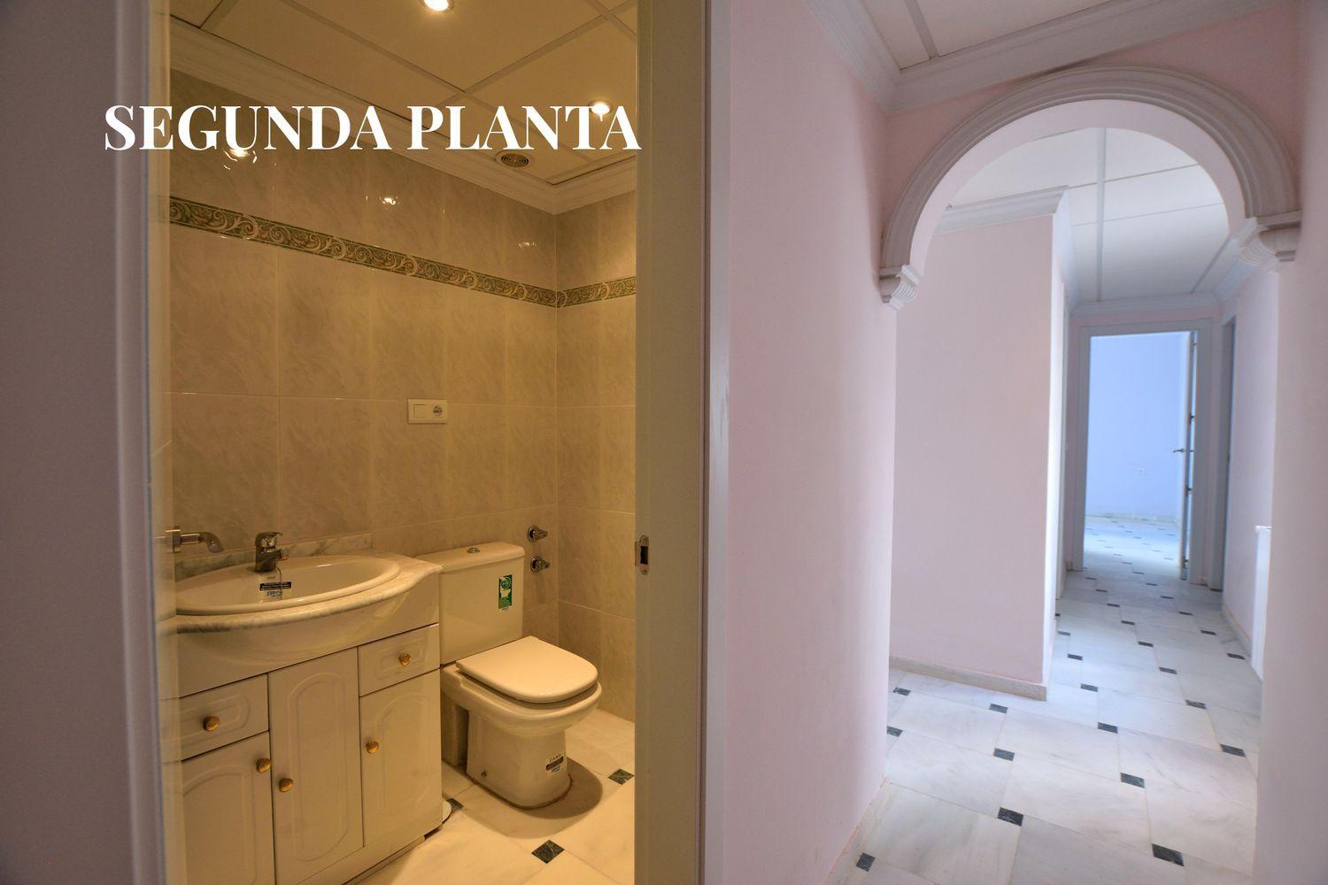 Building for Sale in Ronda
