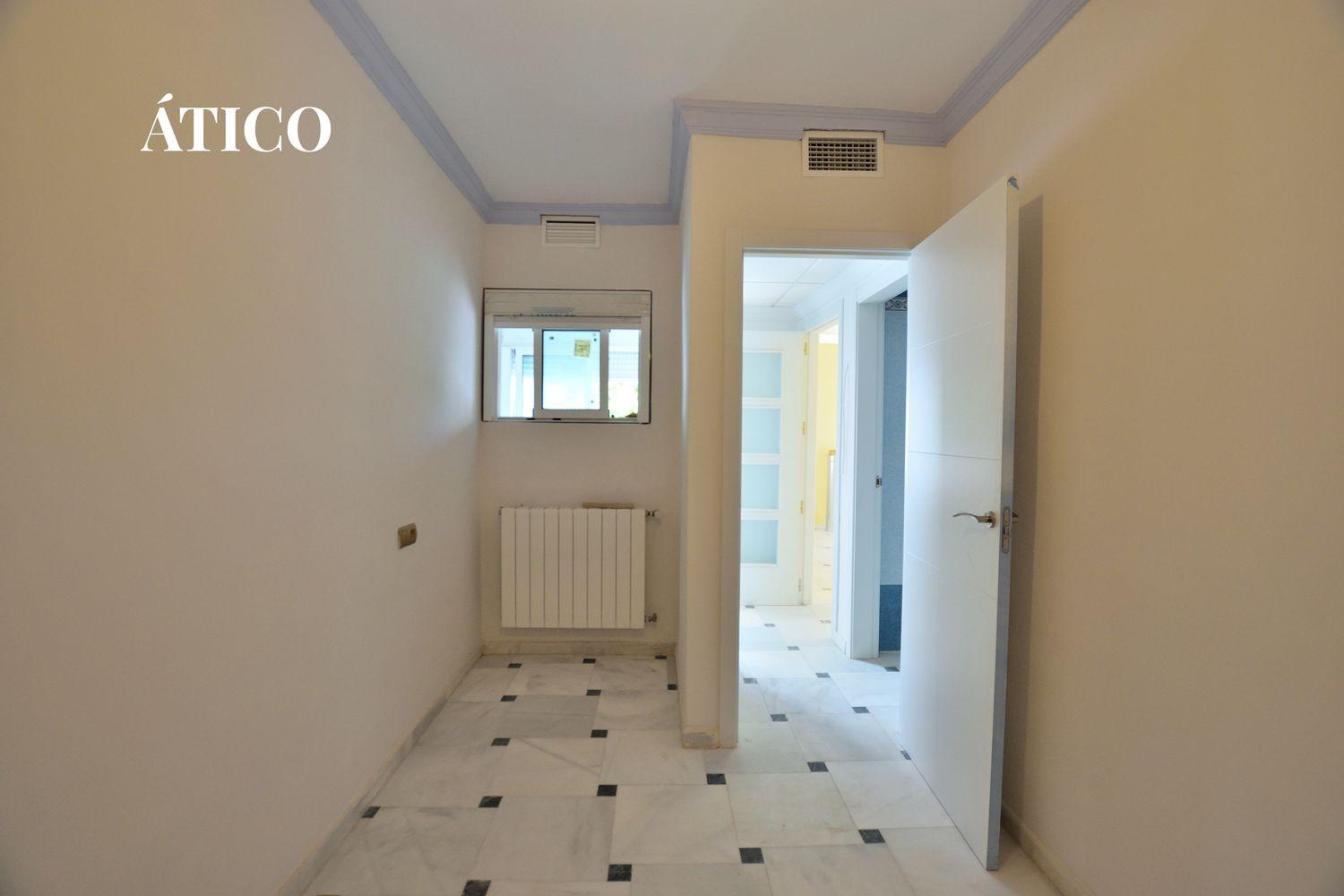 Building for Sale in Ronda