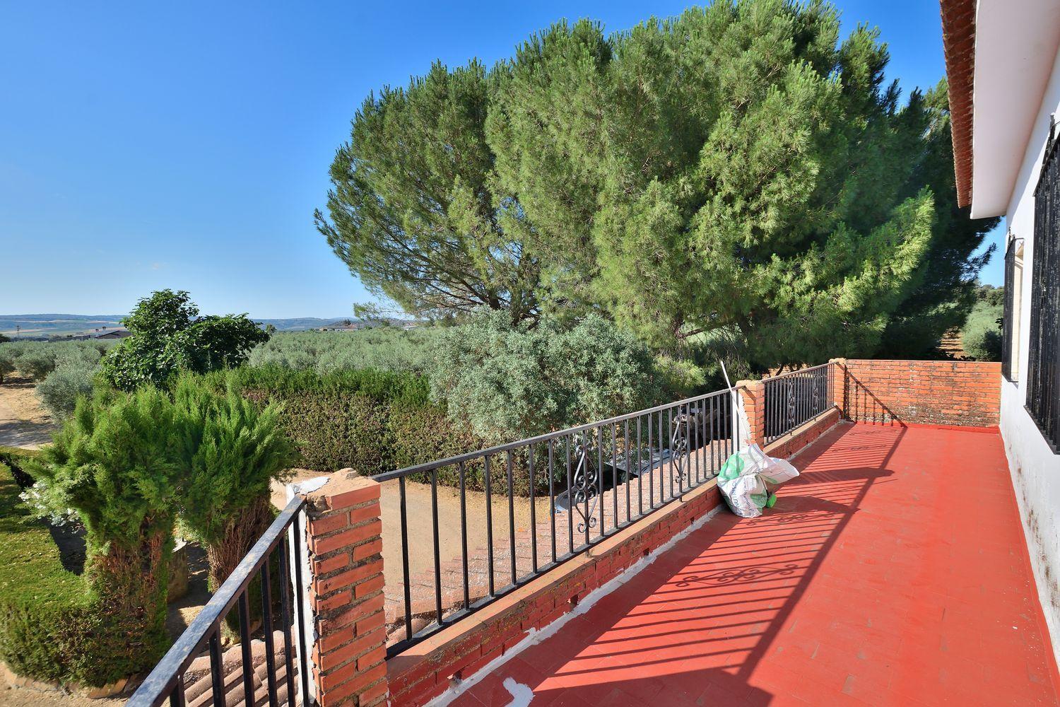 Casa en Venta en Setenil de las Bodegas