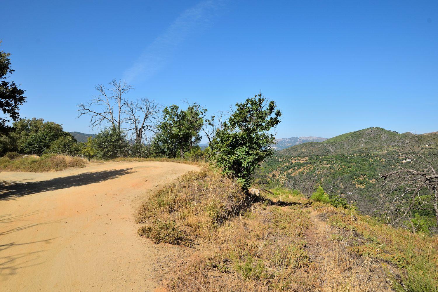 Building Site for Sale in Cartajima