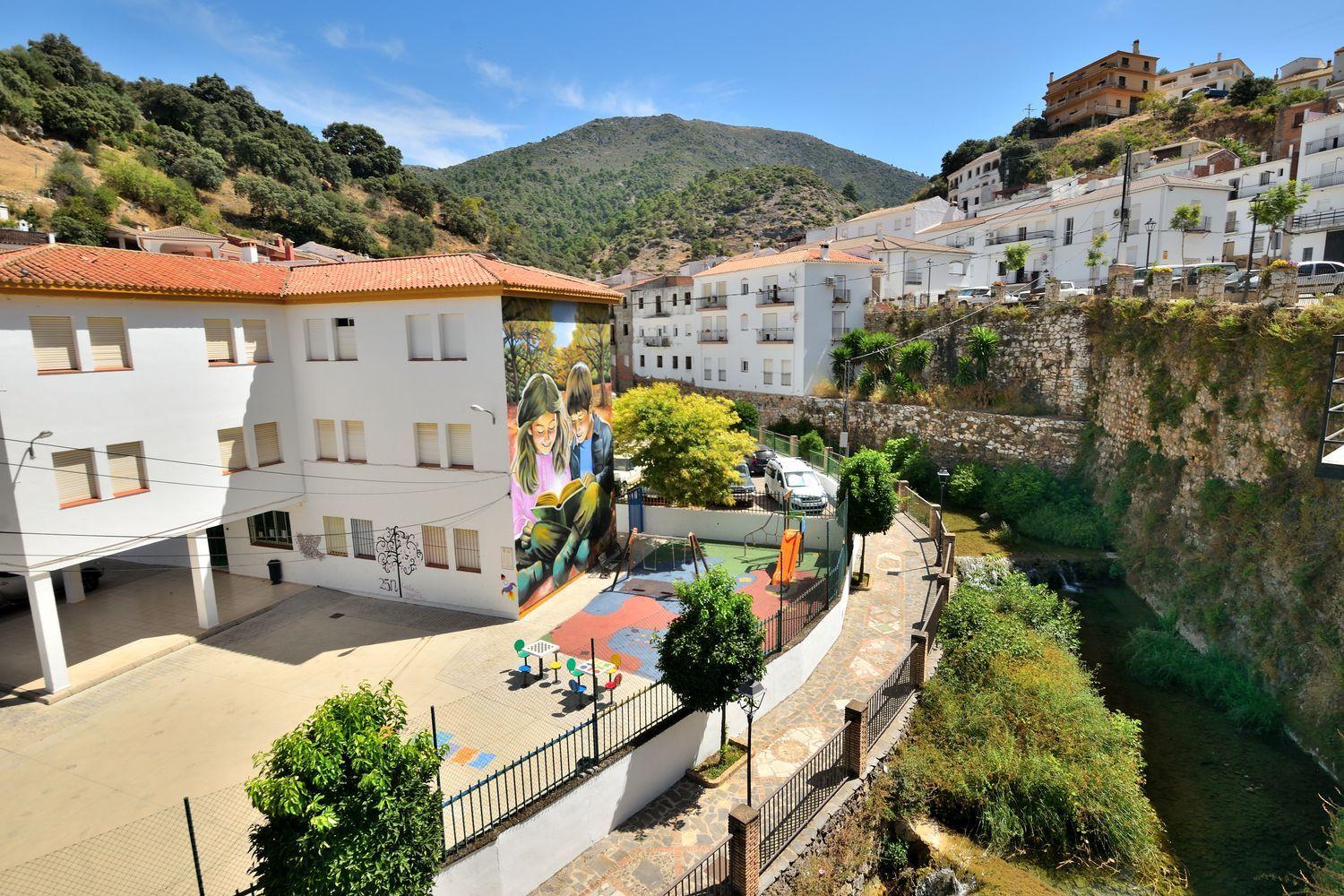 Premise for Sale in Igualeja