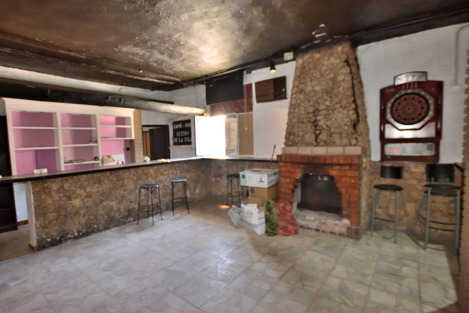 Premise for Sale in Igualeja