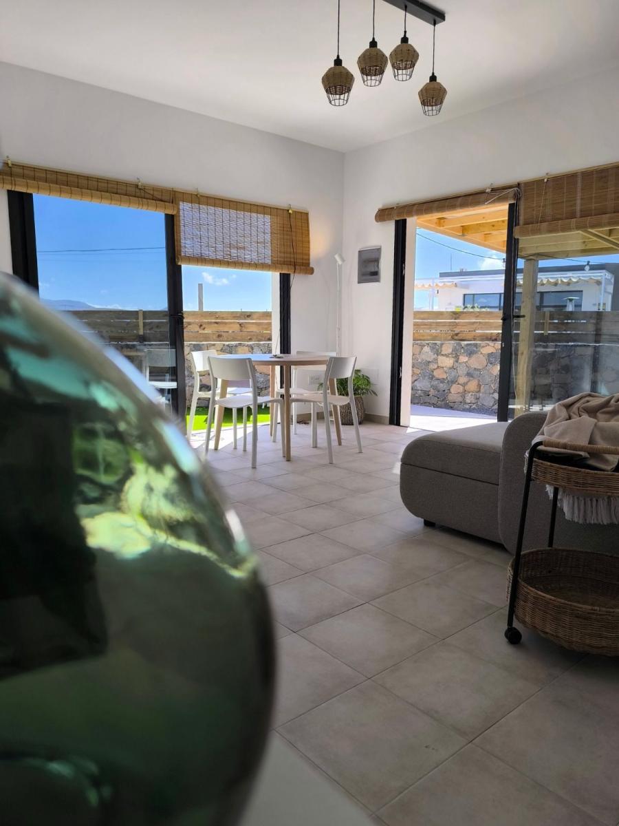 Chalet for Sale in La Oliva