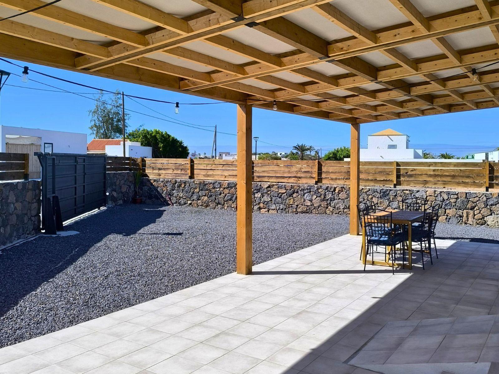 Chalet for Sale in La Oliva