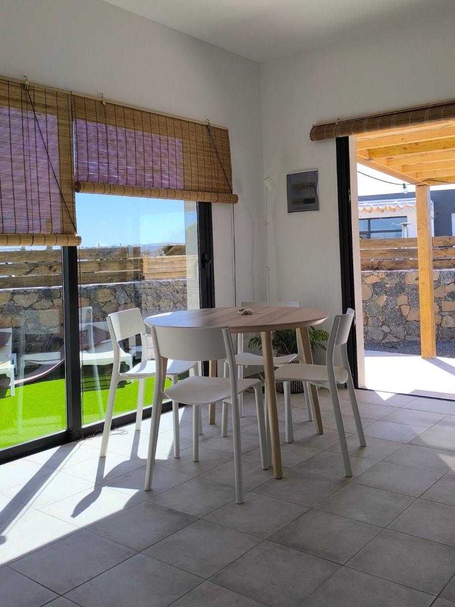 Chalet for Sale in La Oliva