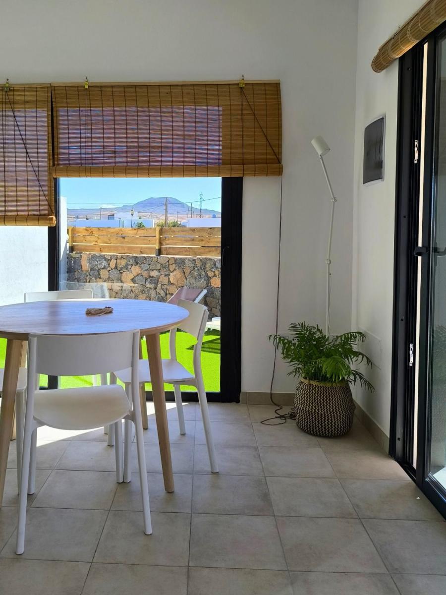 Chalet for Sale in La Oliva