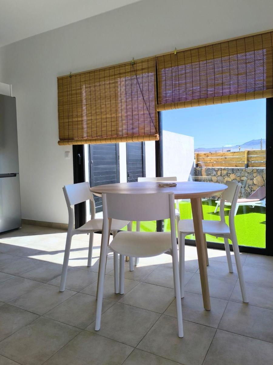 Chalet for Sale in La Oliva