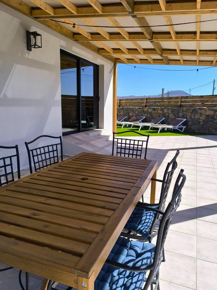 Chalet for Sale in La Oliva