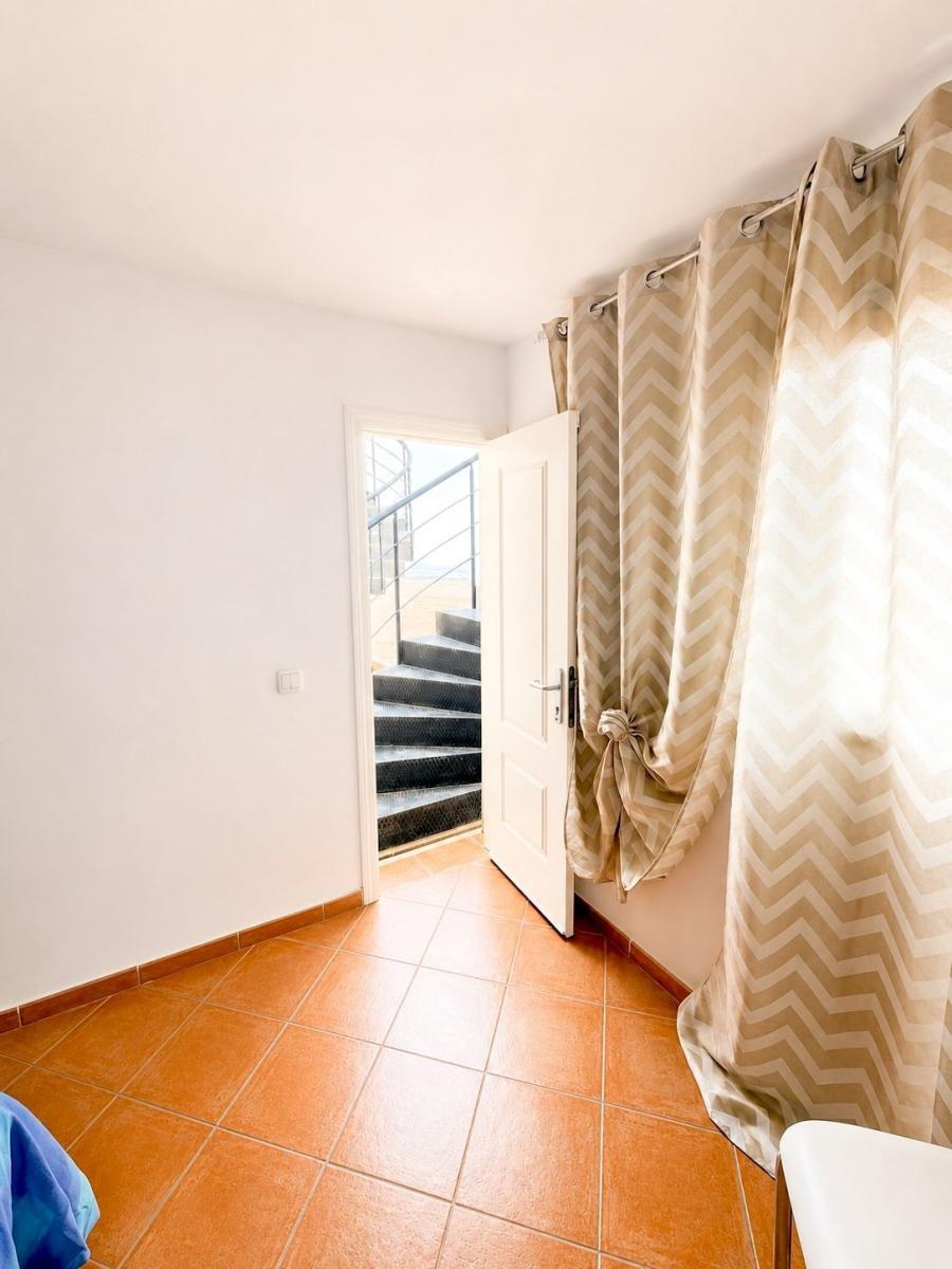 Duplex for Sale in La Oliva