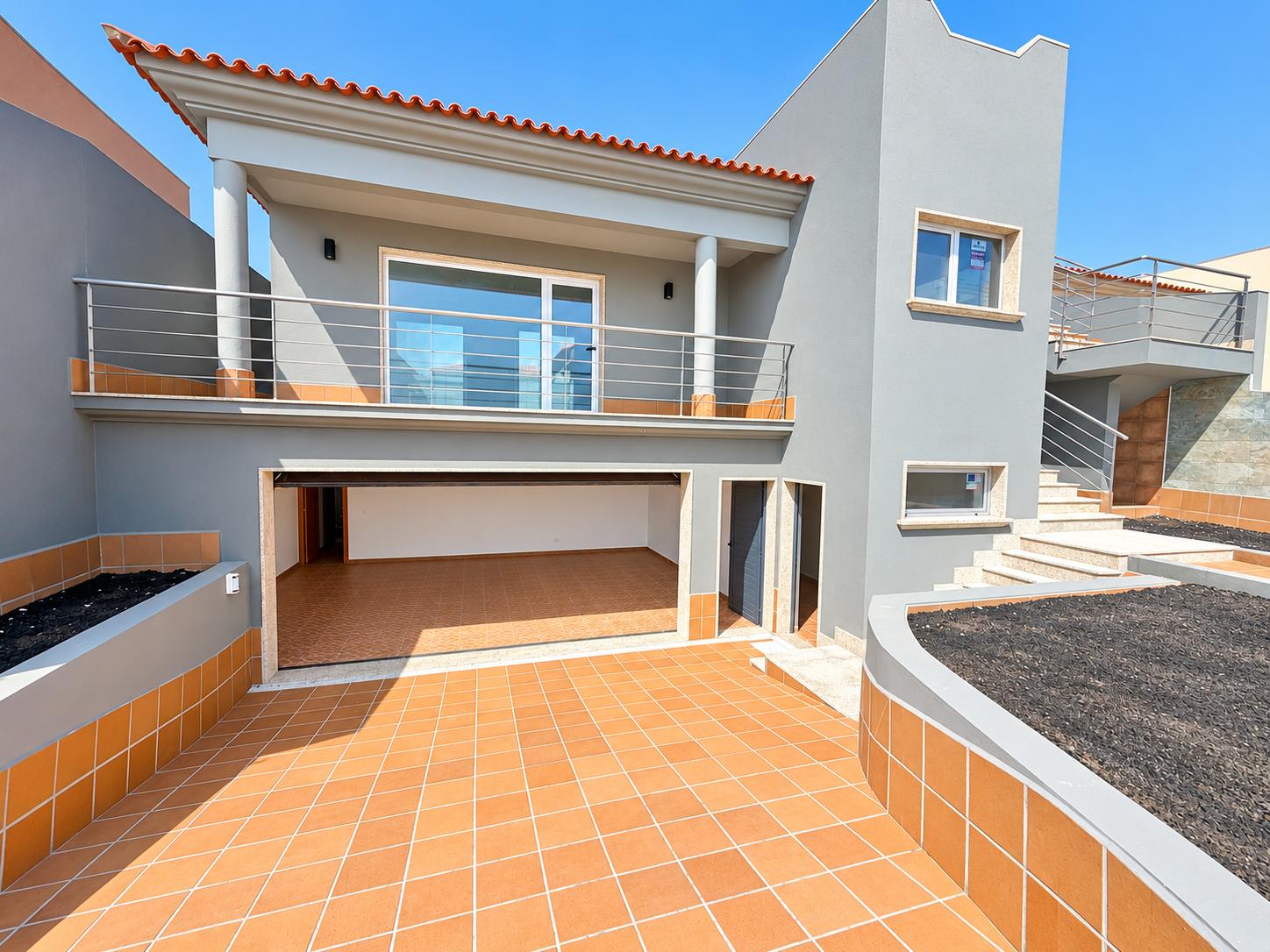 Chalet for Sale in Antigua