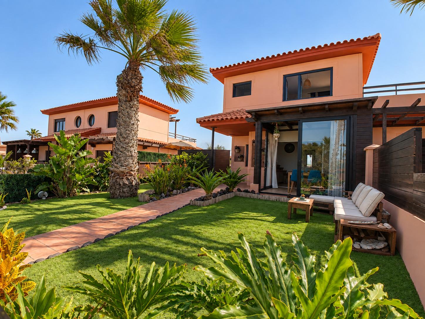 Chalet for Sale in La Oliva